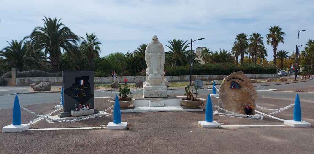War Memorial Fréjus #4