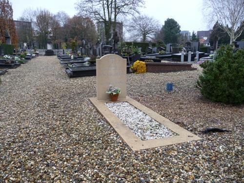 Dutch War Grave Weert