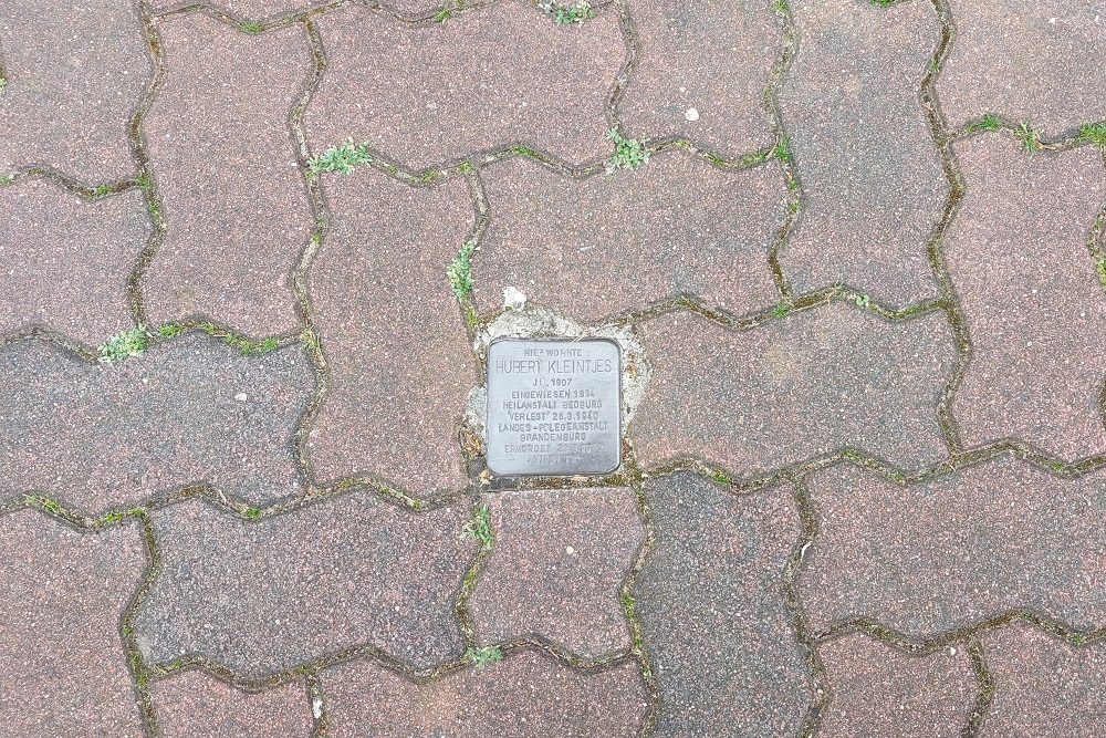 Stumbling Stone Hubertusstraße 18 #2