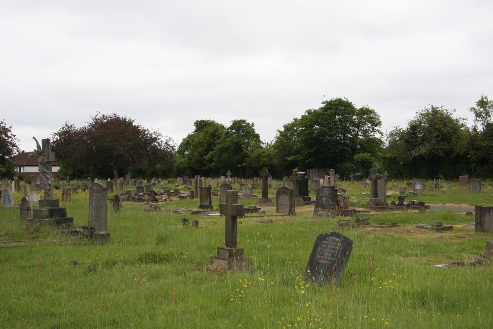 Commonwealth War Graves Eastcote Lane Cemetery #1