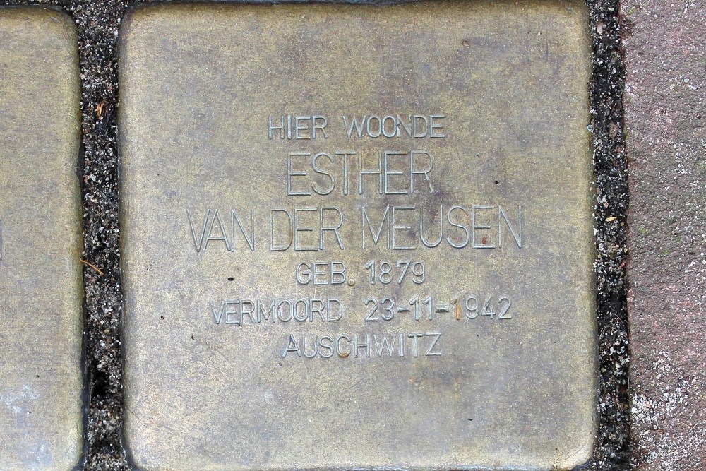 Stolpersteine Houttuinen 13 #4