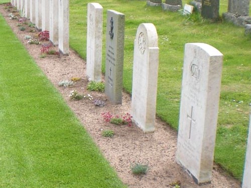Nederlands Oorlogsgraf North Bute Cemetery