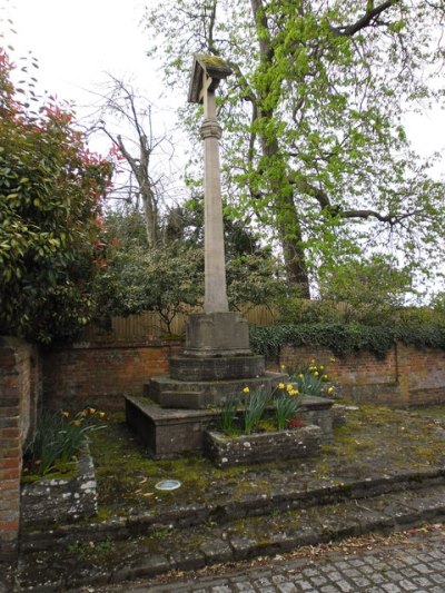 Oorlogsmonument Puttenham #1