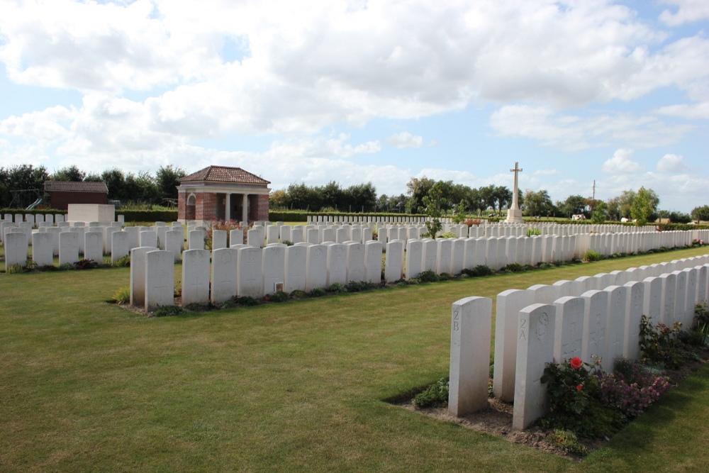 Commonwealth War Graves Outtersteene Extension #4