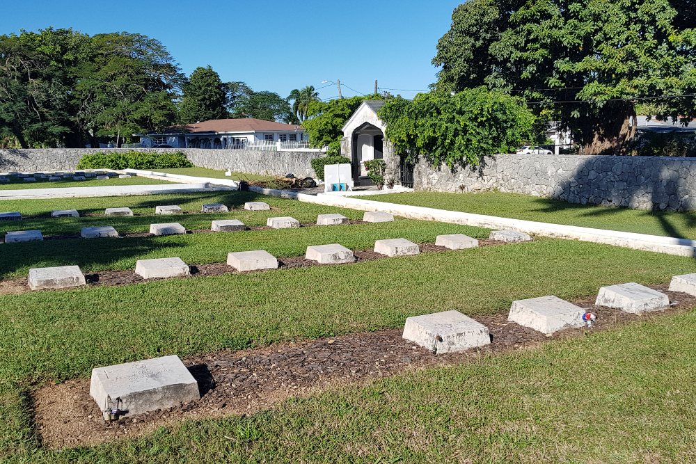 Commonwealth War Cemetery Nassau