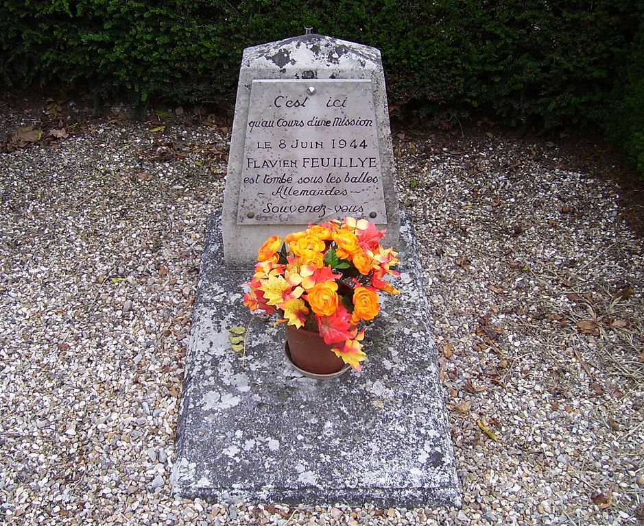 Monument Flavien Feuillye #1