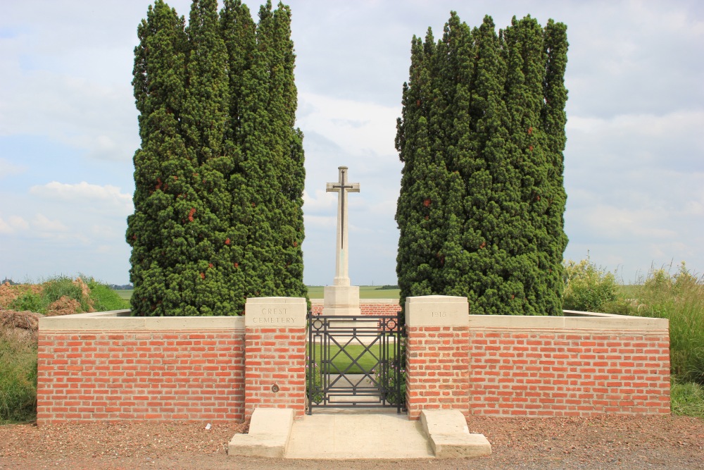 Commonwealth War Cemetery Crest #1