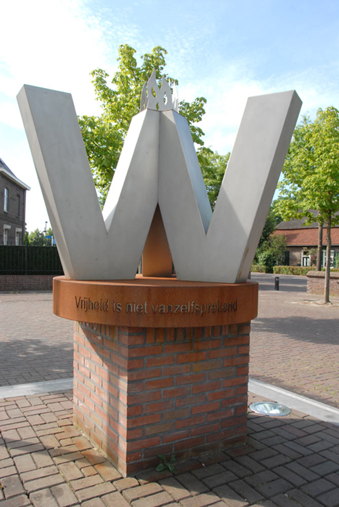 War Memorial Schaijk #3