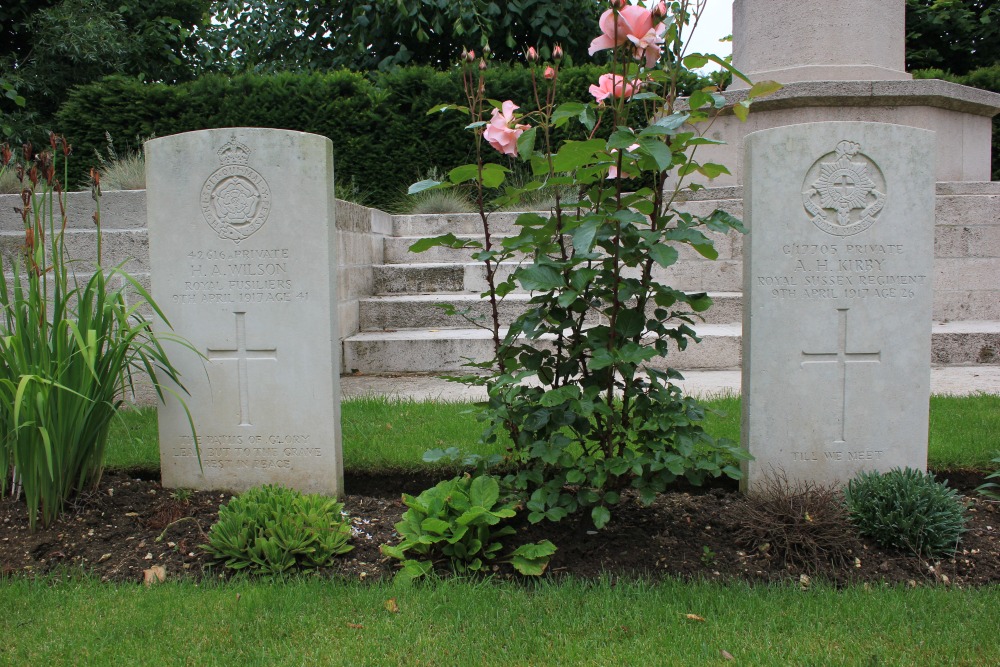 Commonwealth War Cemetery Gourock Trench #5