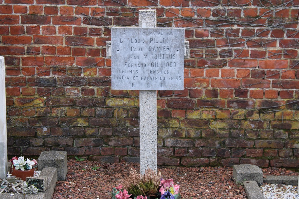 Gedenkteken Franse Soldaten Begraafplaats Enghien	 #2