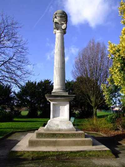 Oorlogsmonument Hadleigh #1