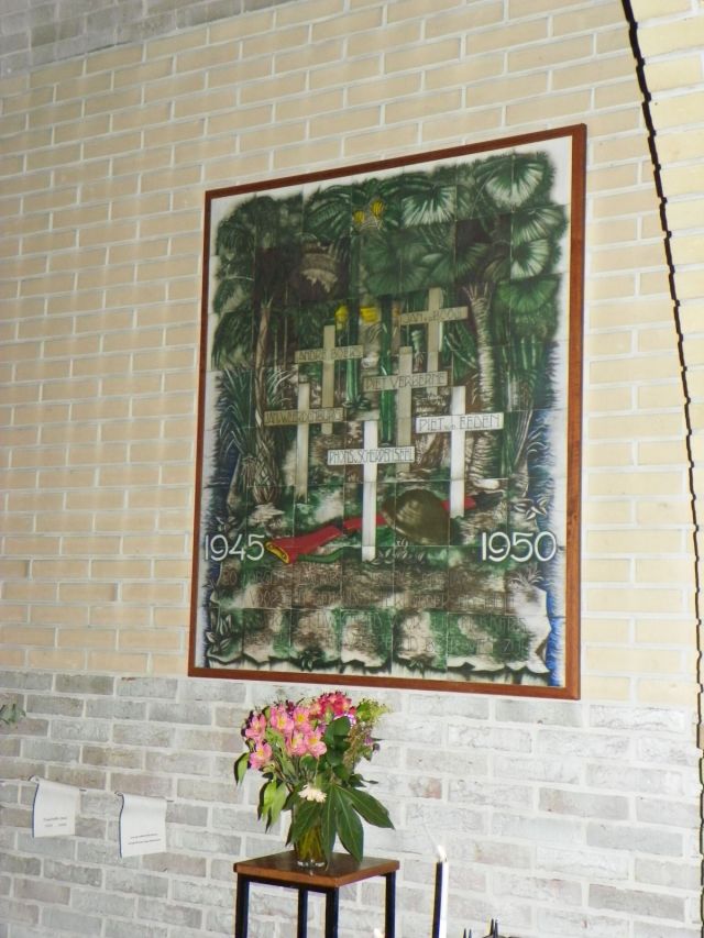 Indië-monument Linnaeuskerk #1