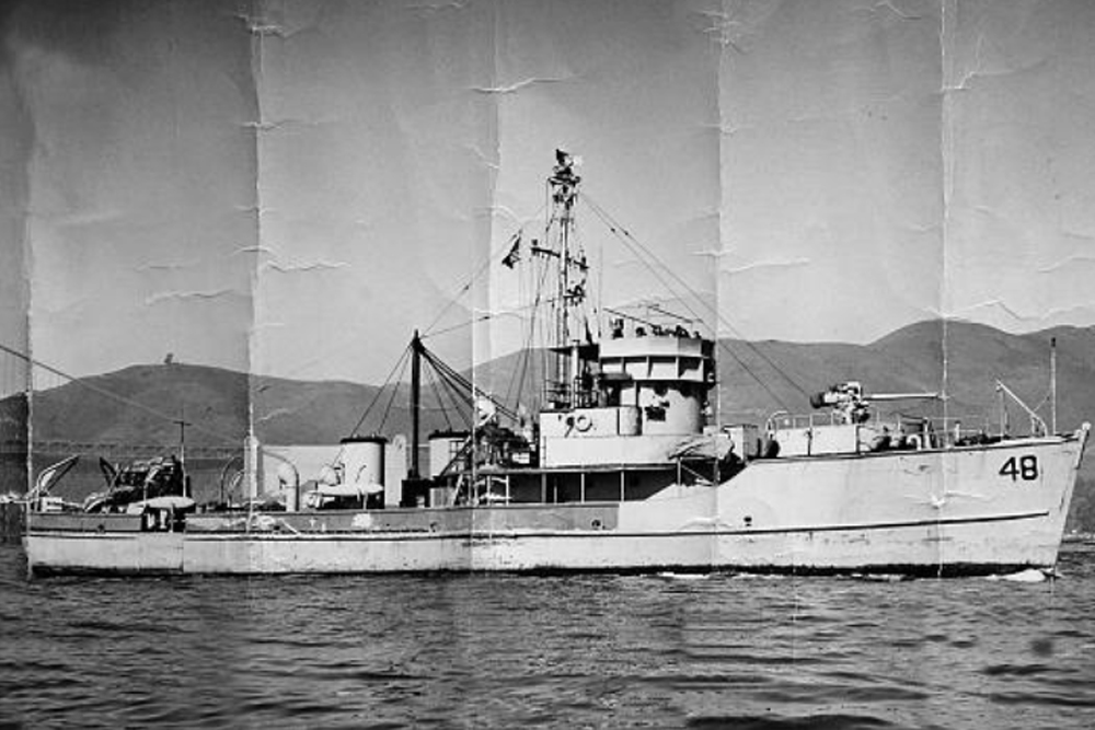 Shipwreck USS YMS-48 #1