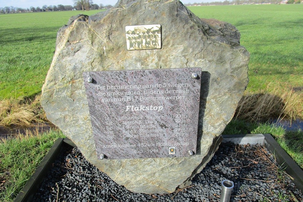 Monument Crash B17 bommenwerper Staphorst #2