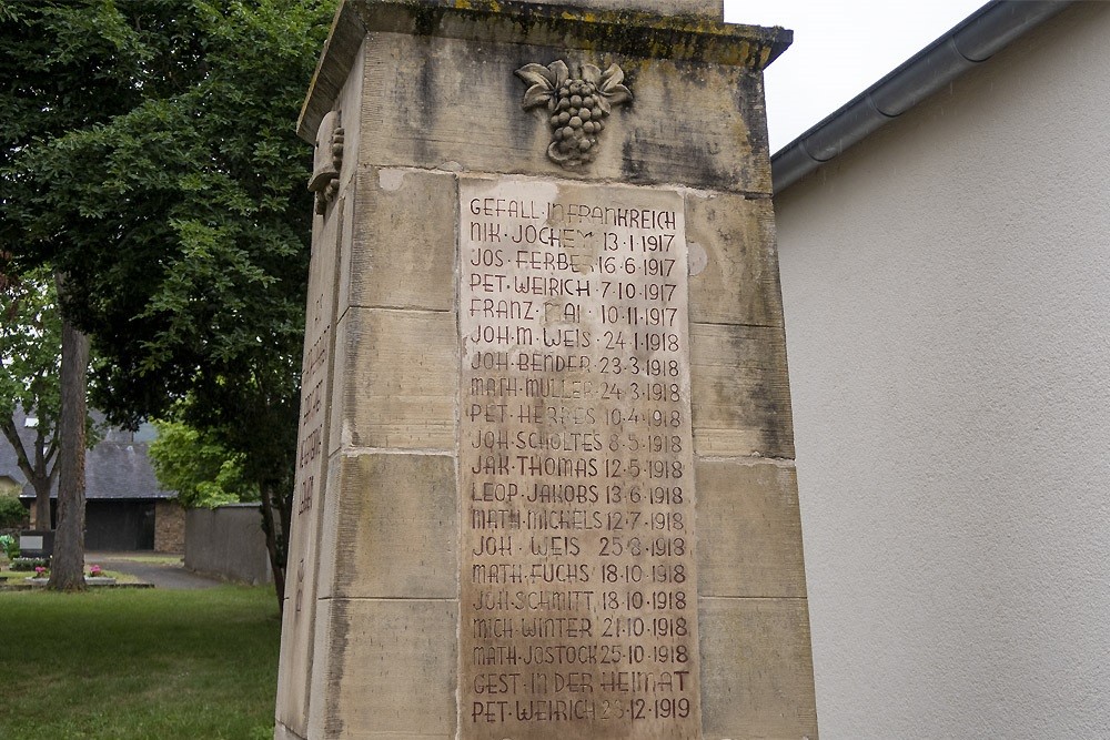 Oorlogsmonument Leiwen #3