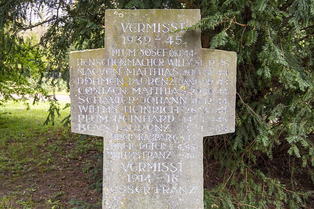 Monument Begraafplaats Dürwiß #4