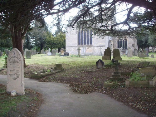 Oorlogsgraven van het Gemenebest All Saints Churchyard #1