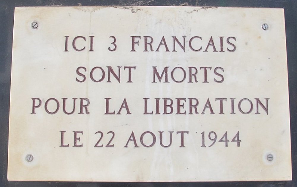 Memorial Unknown Resistance Fighters Rue Saint-Dominique #1