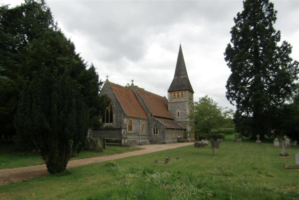 Oorlogsgraven van het Gemenebest St. Mary and St. John Churchyard