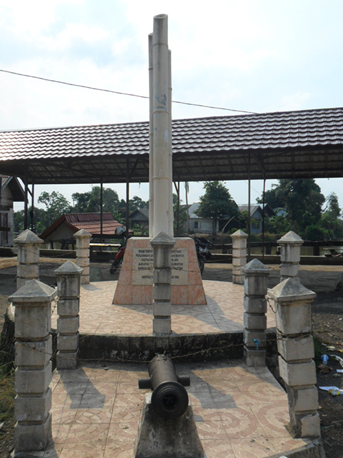 Monument 5e Kuripan Jaya Marine Divisie IV 