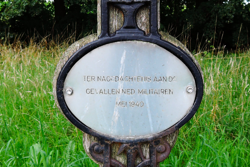 Remembrance Cross Houtsberg #3