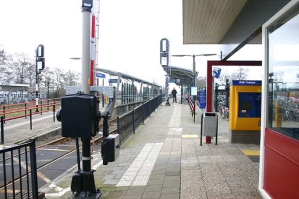 Memorial Killed Railway Employee Buitenpost #1