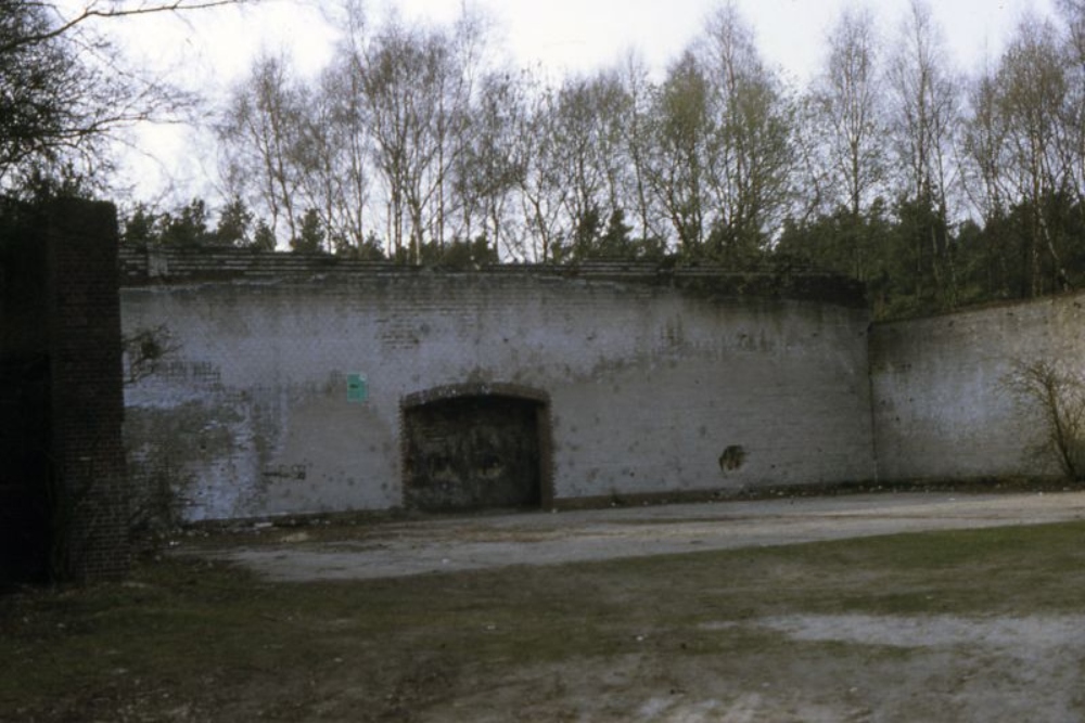 Remains hangar Sdlager Fliegerhorst Venlo #4