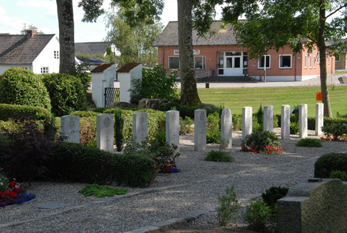 Oorlogsgraven Aarestrup Kirkegård #1