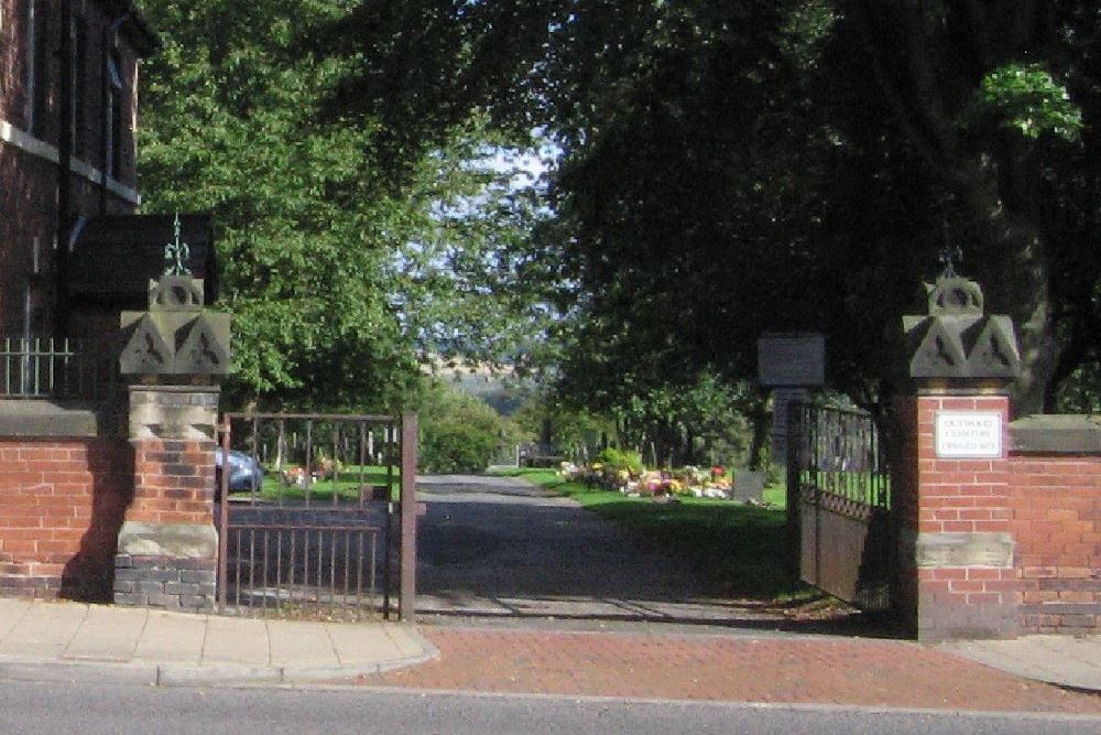 Oorlogsgraven van het Gemenebest Outwood Cemetery