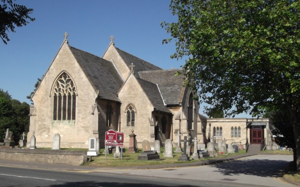 Commonwealth War Graves Holy Trinity Churchyard