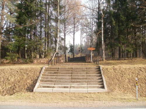 Sovjet Oorlogsbegraafplaats Dimzukalns #1