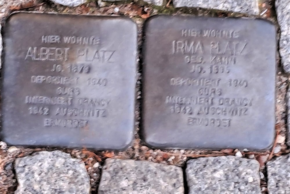 Stolpersteine Mollstrasse 32