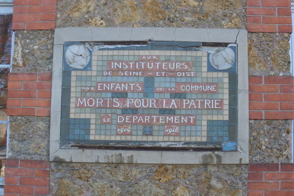 Memorial World War I Bruyères-le-Châtel #1