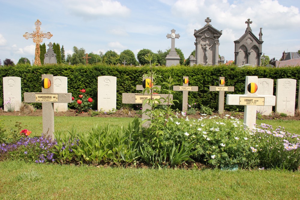 Belgische Oorlogsgraven Porte de Paris Cambrai