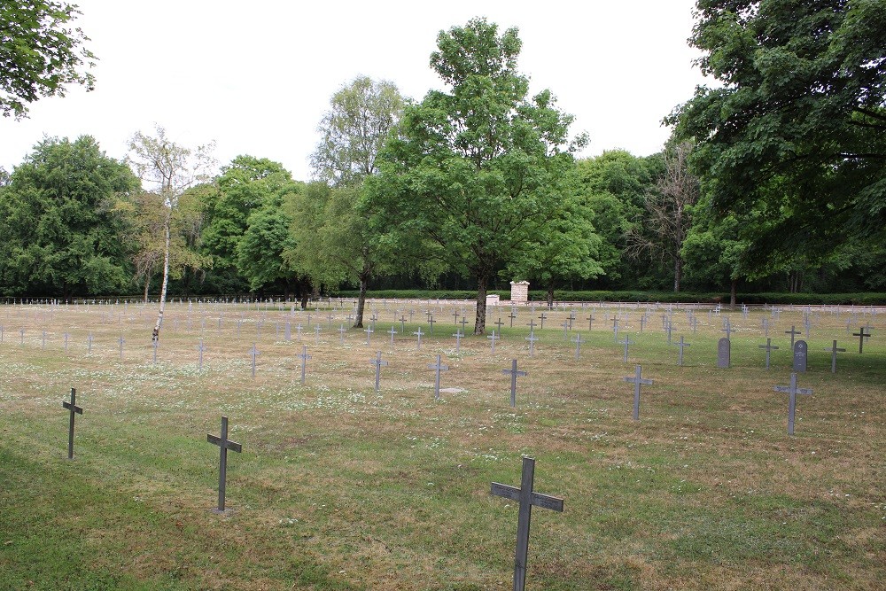 Duitse Oorlogsbegraafplaats Saint-Mihiel #2