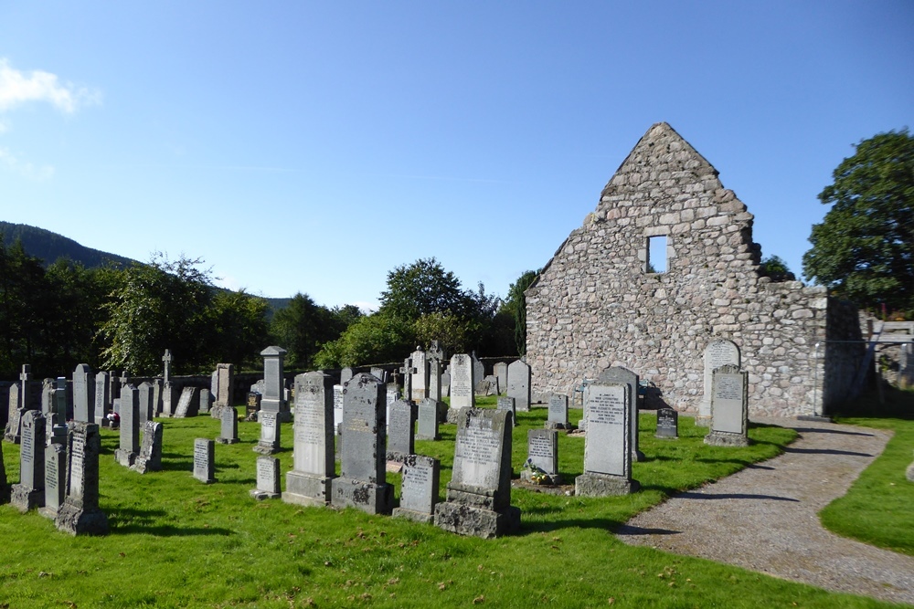 Commonwealth War Graves Tullich Old Churchyard #1