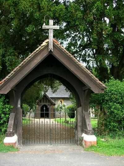 Commonwealth War Graves St James the Less Churchyard #1