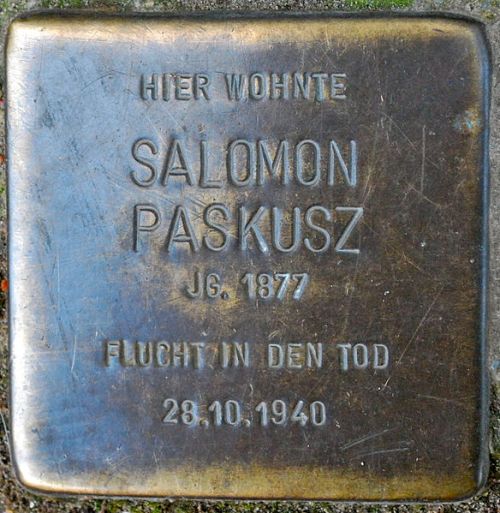 Stumbling Stones Erich-Weinert-Straße 17 #2