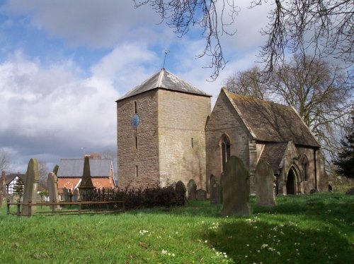 Oorlogsgraf van het Gemenebest St. Bartholomew Churchyard