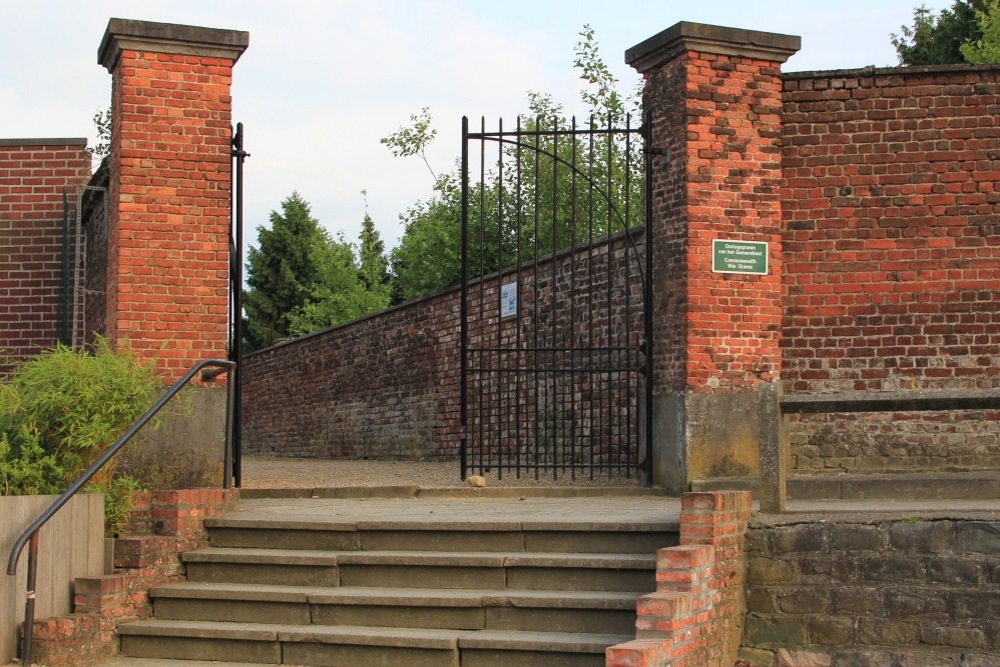 Commonwealth War Graves Haasrode #1