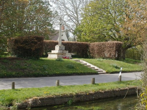 Oorlogsmonument Rockbourne #1