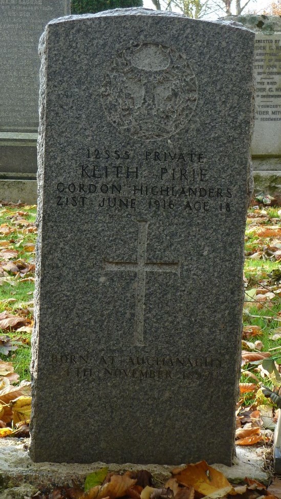 Commonwealth War Grave Ruthven Cemetery #1