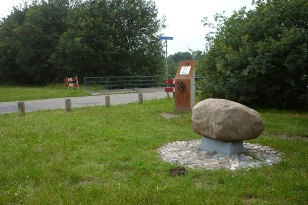 Liberation Route Marker 157: The battle of Mark Canal #1