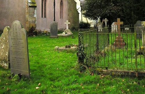 Oorlogsgraf van het Gemenebest St. Peter Churchyard