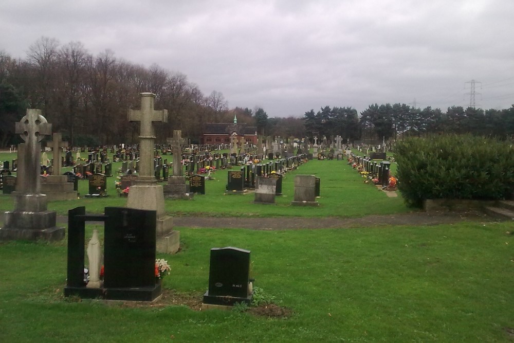Commonwealth War Graves St. Mary's Roman Catholic Cemetery #1