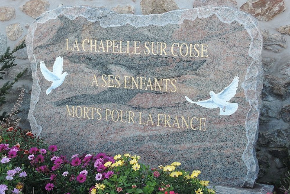 War Memorial La Chapelle-sur-Coise