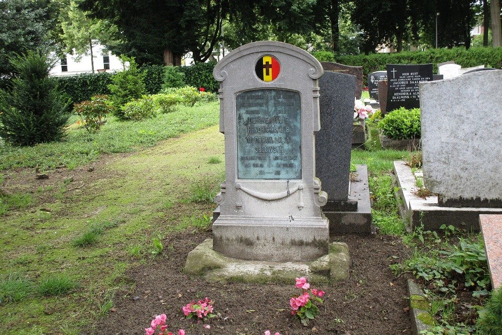 Collective War Belgian Soldiers Deventer #2