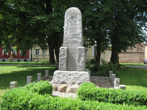 Oorlogsmonument Ldersdorf #1