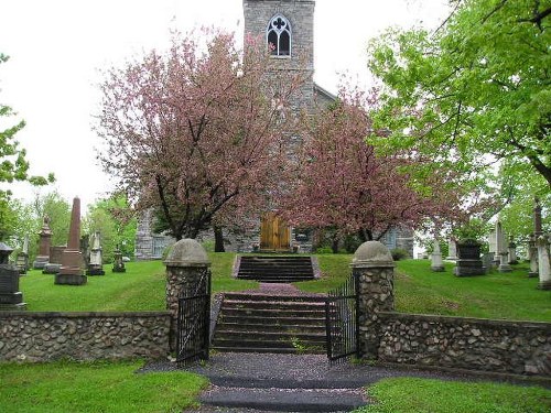 Commonwealth War Grave St. Andrew's Cemetery