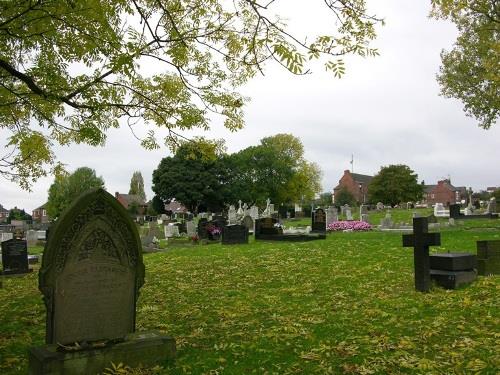 Commonwealth War Grave Royston Non Conformist Cemetery #1